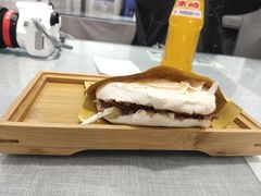 腊汁肉夹膜-大嘻咹biangbiang面(历史博物馆店)