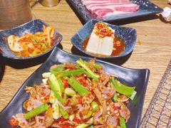 -鑫釜山海鲜烧烤(鑫丰国际店)