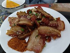 -泸沽肴(泸沽湖大洛水村农村信用社旁店)
