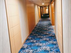 -上海虹桥西郊假日酒店