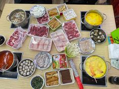 -杨老板·海鲜集市火锅·鲜切牛肉(中防万宝店)