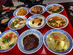 -蓝田九大碗民俗食府(蓝田店)