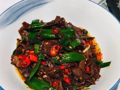 红皮蒜香腊牛肉-老湘亲·品鉴湘菜(湖里店)