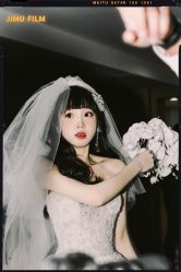 -拉瑞娜LaReine婚纱礼服高级定制