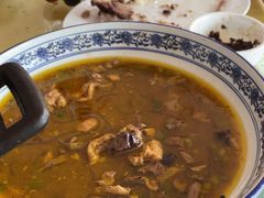 -华龙特色大骨鸡农家菜馆