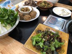 豆腐丸子-牛喵喵铜锅牛肉馆