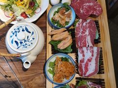 -明洞阿姨·韩式酱蟹烤肉·创意料理(三元桥店)