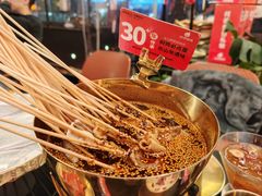 -何师烧烤Pro ·江湖川菜·小龙虾·精酿啤酒(太古里旗舰店)