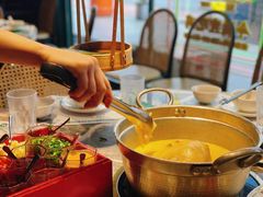 -禄婶鸡煲·打边炉