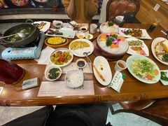 -青瓦餐厅·生鱼片·韩园烤肉(西塔店)