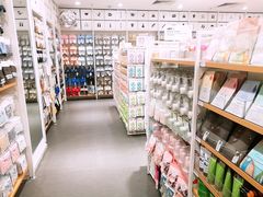 -名创优品(江南新地店)