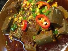 -巴四老城区炭火蛙锅(张江店)
