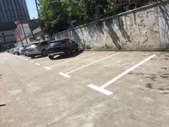-松鹤墓园-停车场