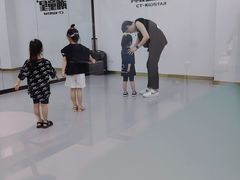 -潮童星少儿模特形体培训(郑州总校)