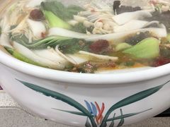 -撒拉人家.酸菜牦牛肉火锅