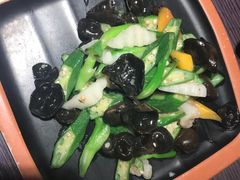 -孙家外婆•长春地标美食新名片(吾悦广场店)