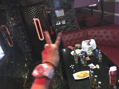 -盛世豪情量贩式KTV(九洲创意园店)