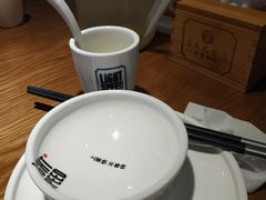 -吕氏疙瘩汤·新鲁菜(新贵和店)
