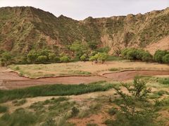 -波浪谷