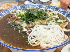 岳记剁椒鱼头-岳季煎饺