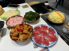 -卤校长老火锅(杨家坪直营店)