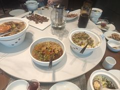 -小渔莊•地道胶东菜(旅游路万象省博物馆店)