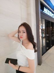 -HAIR CORNER