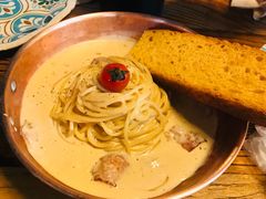 -I HOLIC艾豪丽披萨(KKone店)