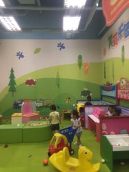 -莫莉幻想儿童乐园(广州番禺永旺店)