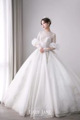 -Lady  Jane高端婚纱礼服馆