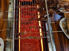 -哈尔滨小酒馆·鲜肉现穿自助烧烤(康新花园店)