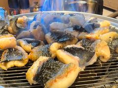 -围炉肉舍•炭烤活鳗•丹东海鲜烤肉(步行街店)