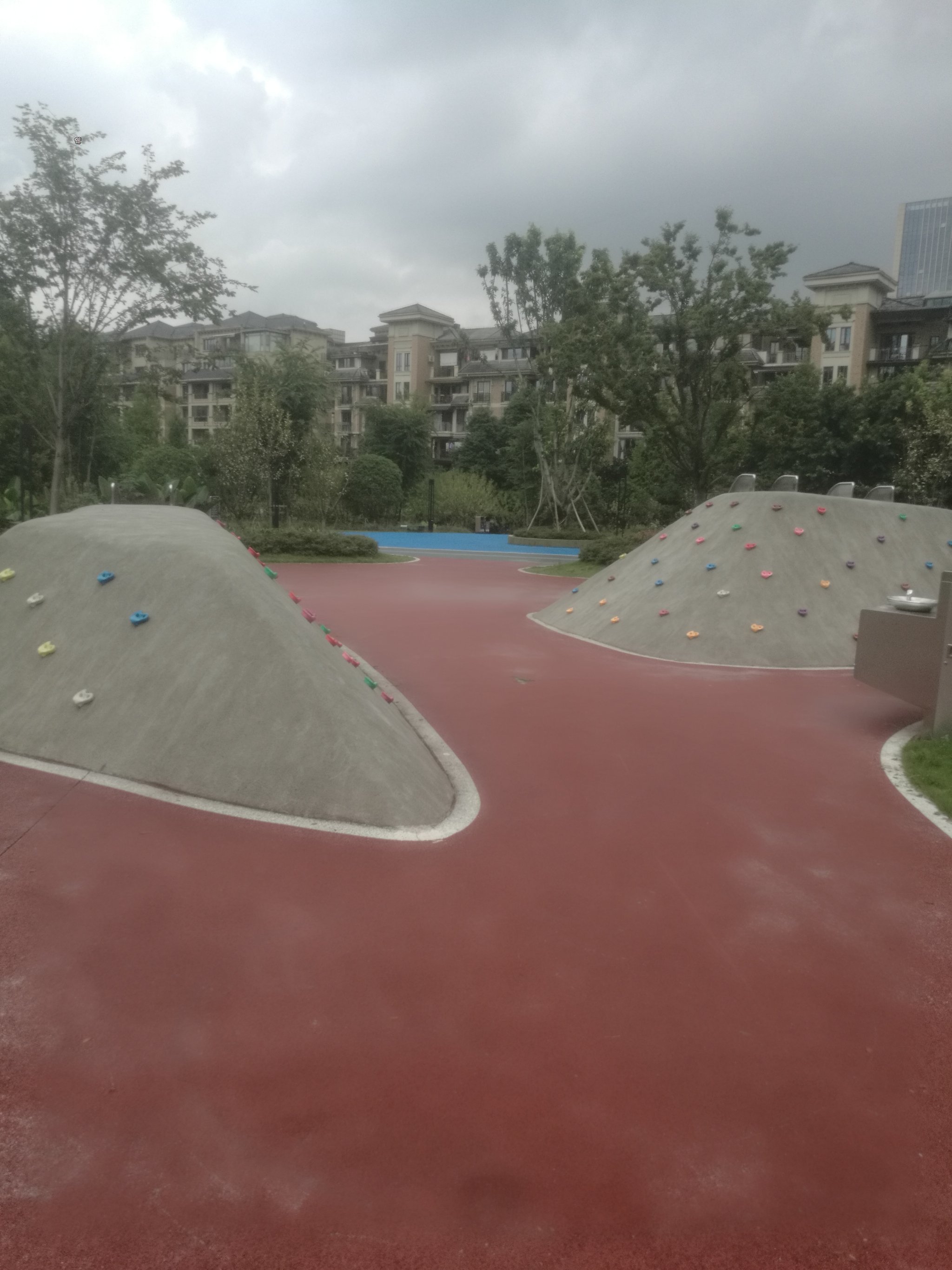 金渝郊野公园位置金州大道东段606公交站