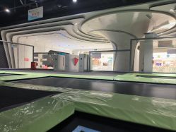 -反弹蹦床公园·亲子乐园·团建·派对(青岛融创茂店)