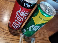 可乐-何记花甲(海岸城旗舰店)