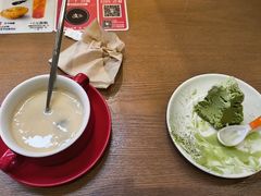 -必胜客(上海华谊新所店)