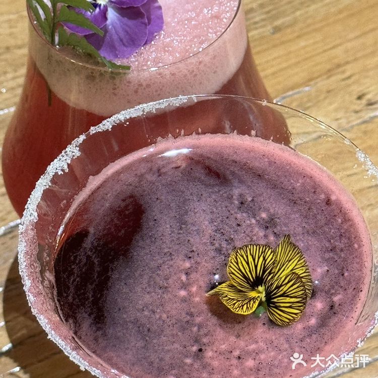 小情侣约会不知道去哪里,一定要来这家西餐厅