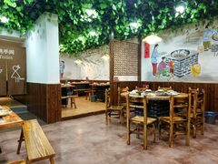 大堂-三里屯土灶炖公鸡地锅鸡(江东店)