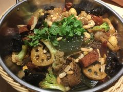 -拿渡麻辣香锅(世茂广场·工三店)
