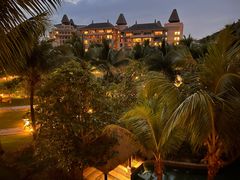 -海南清水湾莱佛士酒店