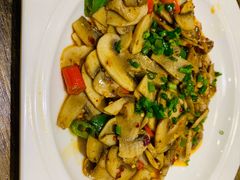 -范二妹独特烧烤夜宵城(宜宾总店)