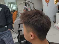 点击看大图 -尤司男士国潮理发馆