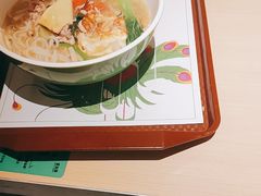 -蒙自源米线大王(东站店)