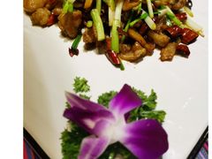 牛肝菌爆牛蛙-香巴拉云南餐厅(华莱坞店)