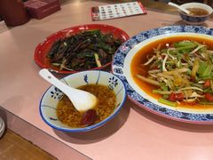 -杨记隆府重庆江湖菜(大悦城店)