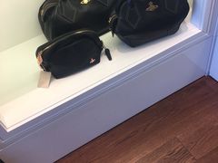 -伦敦比斯特购物村