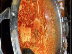 -野山舂·贵州现舂酸汤火锅(鸿通城店)