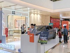 -王府井百货熙地港店