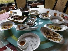 -鹊华居·地道鲁菜·海鲜·融合味(大明湖店)