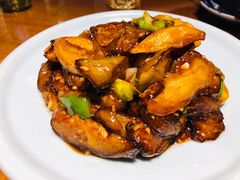 最爱地三鲜-95号酱骨·一块豆腐(展春园西路店)